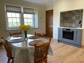 Dining - Winn's Cottage, Pooley Bridge (Penrith)
