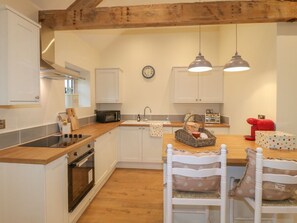 Dishwasher - Marsh Hare (Barn Conversion 1), Brailsford (Ashbourne)