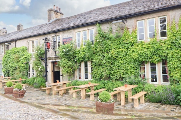 The Old Cobblers