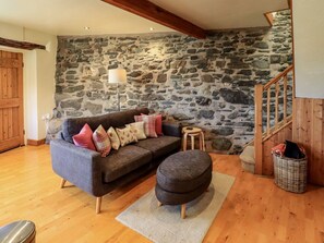 Fireplace - Squirrel Cottage, Thornthwaite (Keswick)