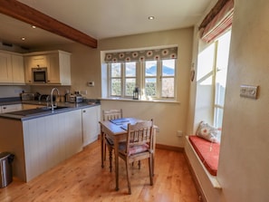 Dining - Squirrel Cottage, Thornthwaite (Keswick)