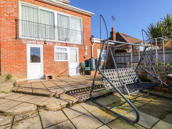 Terrace/patio - 5 FIRLE ROAD ANNEXE, Open-plan, WiFi, Lancing (Lancing)