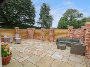 Terrace/patio - Studio, Christleton, Cheshire. (Chester)