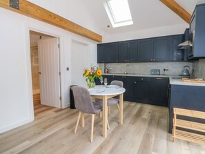 Dining - Studio, Christleton, Cheshire. (Chester)