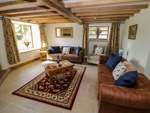 Living area - Grove Farm, Cardington. 6 bed. (Church Stretton)