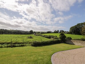 Property grounds - Grove Farm, Cardington. 6 bed. (Church Stretton)