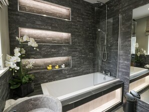 Bathroom - Waterside Lodge, Annan (Lockerbie)