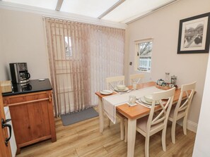 Dining - Wansbeck Cottage in West Ayton (Scarborough)