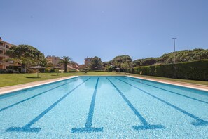 Pool - Seafront Apartment with Stunning Views (Pals)