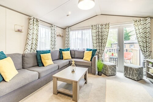 9 Kingfisher Lakes, North Bovey