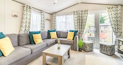 9 Kingfisher Lakes, North Bovey