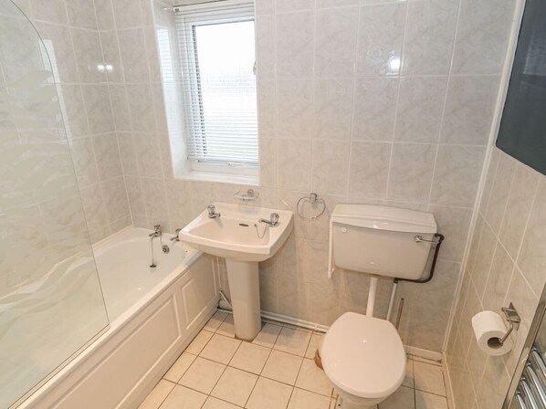 Shower - Happy Daze, Morfa Nefyn (Pwllheli)
