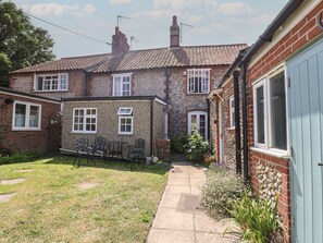 Exterior - Pebble, Blakeney, Norfolk (Holt)