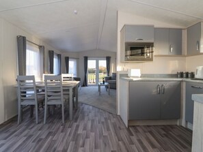 Dining - Meadows Park 4, Hornsea (Hull)