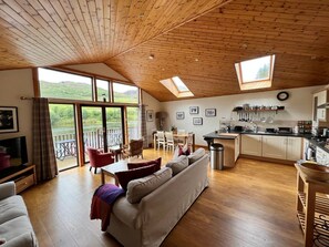 Living area - Ptarmigan Lodge, Aberfeldy (Pitlochry)
