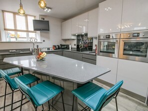 Dishwasher, highchair