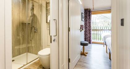 Lodge 16, Corfe Castle