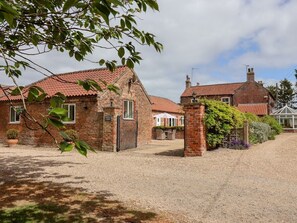Exterior - Winsall Court I: Ground Floor Haven (Driffield)