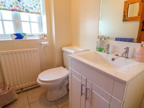 Shower - The Cheesehouse, Litton Cheney (Dorchester)