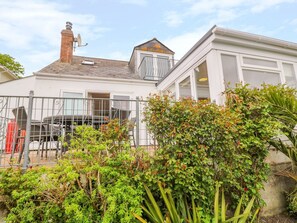 Terrace/patio - Charming Mount View Cottage Retreat (Marazion)
