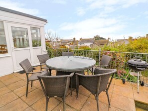 Outdoor dining - Charming Mount View Cottage Retreat (Marazion)
