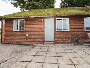 Exterior - Byre Cottage 2 (2 bed), Storrington (Pulborough)