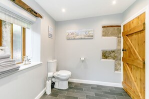 Shower - Weavers Cottage, Heptonstall (Hebden Bridge)