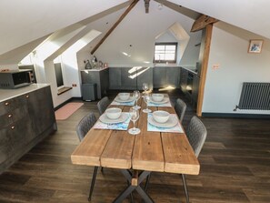 Dining - 11 Brython Place, Tenby (Tenby)