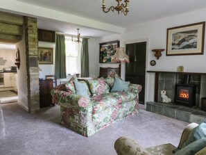 Living area - Sally's Cottage, Carleton-In-Craven (Skipton)