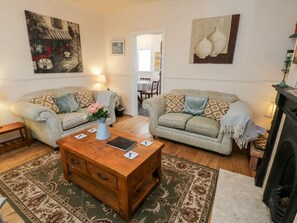 Living area - Yeoman Terrace, Marske-By-The-Sea (Redcar)
