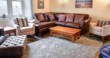 Charming Tower House Retreat in Boscastle