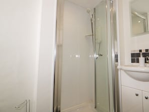 Shower - Great Western Farmhouse, Crantock (Newquay)