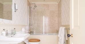 Shower - Silverholme, Hawkshead (Ulverston)