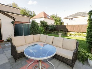 Terrace/patio - 5 Sea Bank Road, Colwyn Bay (Colwyn Bay)