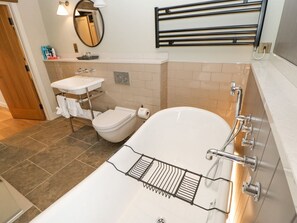 Shower - Murton, Appleby-In-Westmorland (Appleby-in-Westmorland)