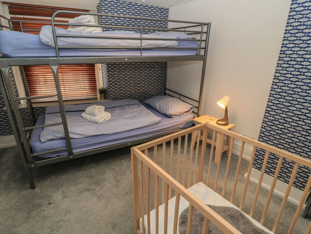 3 bedrooms, WiFi