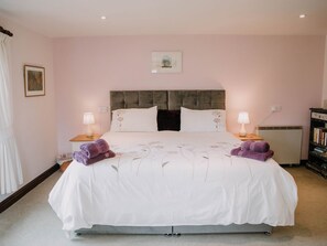 2 bedrooms, WiFi - Stargazer's Field House, Hay-On-Wye (Hereford)