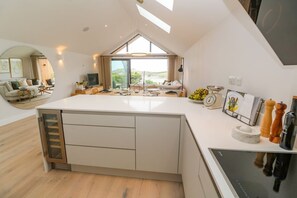 Dishwasher, high chair - Porth Beach, St Columb Minor (Newquay)