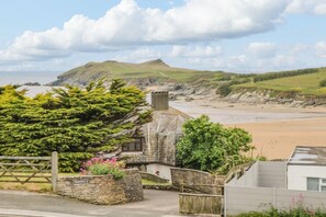 Exterior - Porth Beach, St Columb Minor (Newquay)