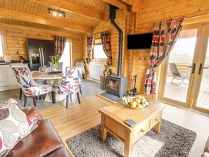 Living area - Manor Farm Lodges - Red Kite Lodge, Newtown (Newtown)