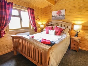 Room - Manor Farm Lodges - Red Kite Lodge, Newtown (Newtown)