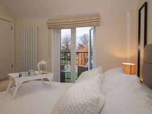 2 bedrooms, WiFi - Riverside Cottage, Shrewsbury (Shrewsbury)