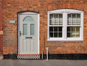 Exterior detail - Riverside Cottage, Shrewsbury (Shrewsbury)