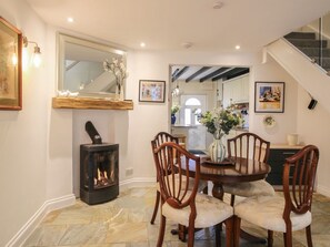 Dining - Riverside Cottage, Shrewsbury (Shrewsbury)