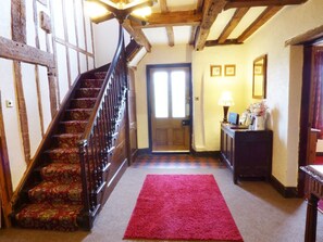 Interior - Arllen Fawr, Llanrhaeadr-Ym-Mochnant (Oswestry)