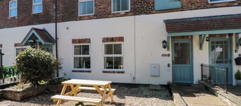 2 Londesborough Mews, Bridlington