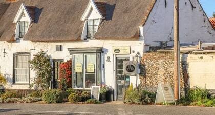 27 Whitegates with Countryside Views
