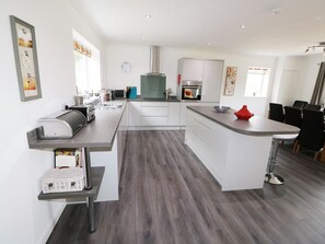 Dishwasher - HERON LODGE, spacious, luxury, woodland setting. (Spilsby)