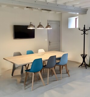 Dining - Gîte Les Oiseaux near Utah Beach (Brucheville)