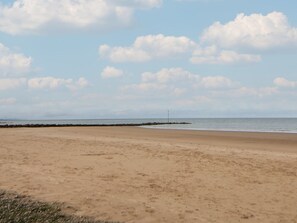 Beach - Caravan 596, Prestatyn (Prestatyn)